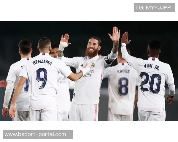 西甲经典对决巴萨与皇马战平点球大战引发全场狂欢与转会传闻