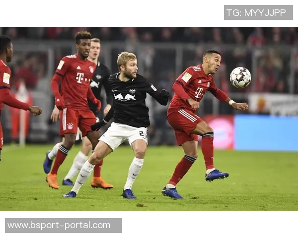 友谊赛惊现冷门拜仁与莱比锡战成平局帽子戏法引发全场热潮